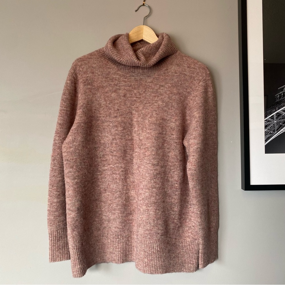 Aritzia Babaton Plutarch Sweater (S)